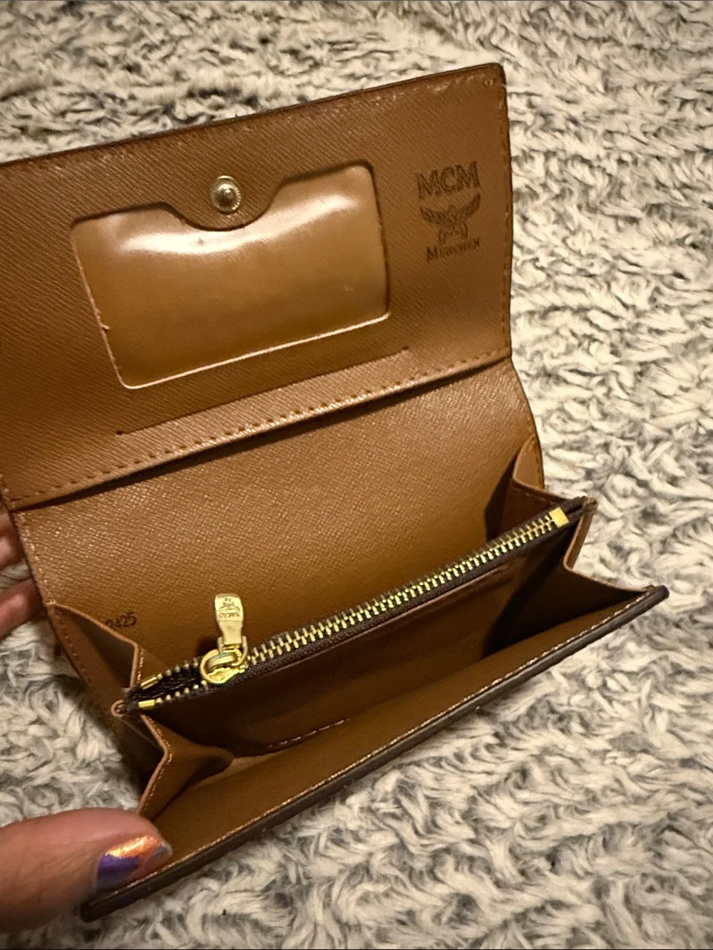 N/A compact trifold